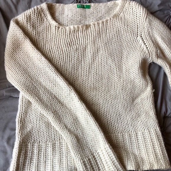 Sweaters - White sweater